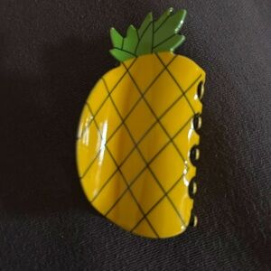 Pineapple hair clip!